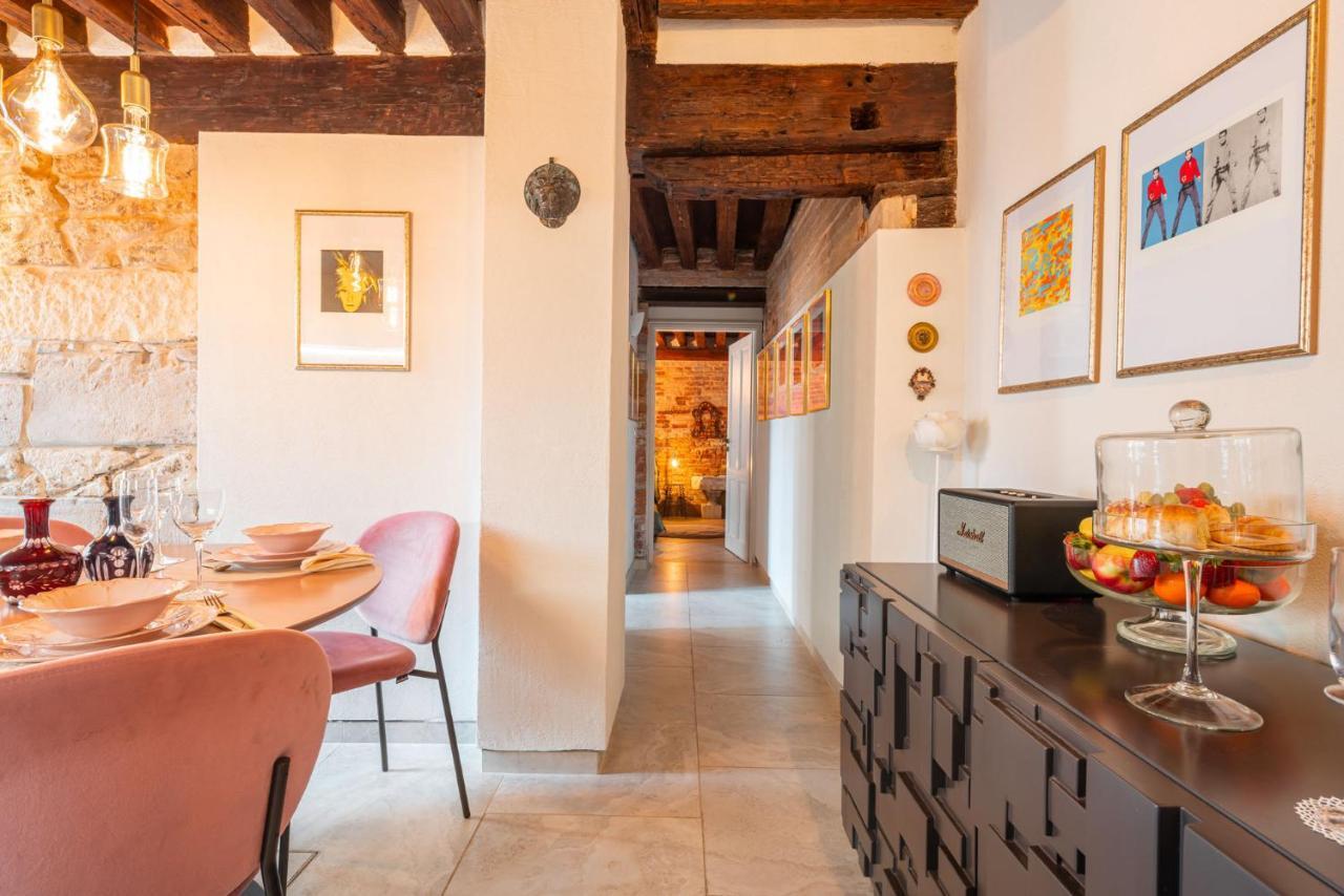 Casa Manina Sul Ponte - Your Private Canal View Венеция Екстериор снимка